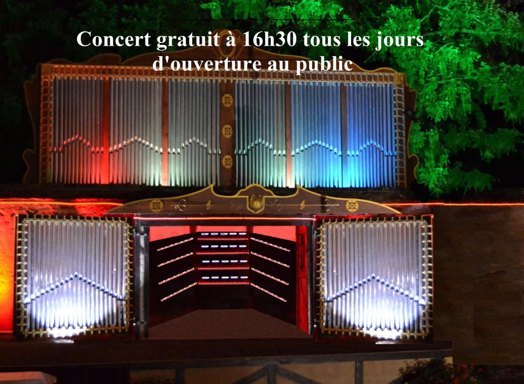 Chateau De Peufeilhoux Vallon-en-Sully Екстериор снимка