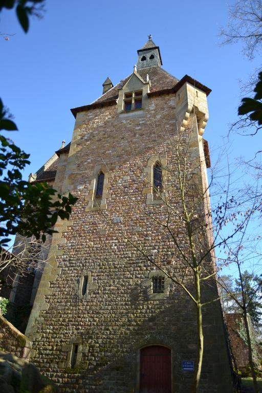 Chateau De Peufeilhoux Vallon-en-Sully Екстериор снимка
